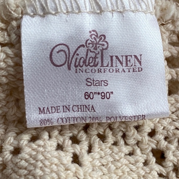 Violet Linen Stars Ivory Table Cloth 60" x 90" - Picture 7 of 8